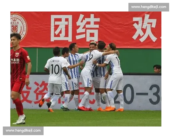 冰球激情对决：全场进球大战燃爆赛场热血瞬间